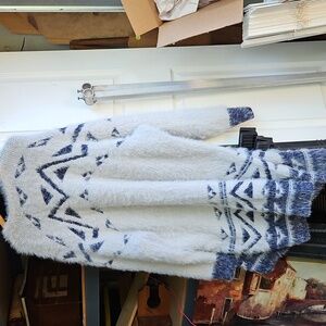 a.n.a Textured Knit Sweater in White and Navy